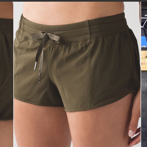 🍁50% Off Sale 🍁 Lululemon Hotty Hot Short - Picture 4 of 10